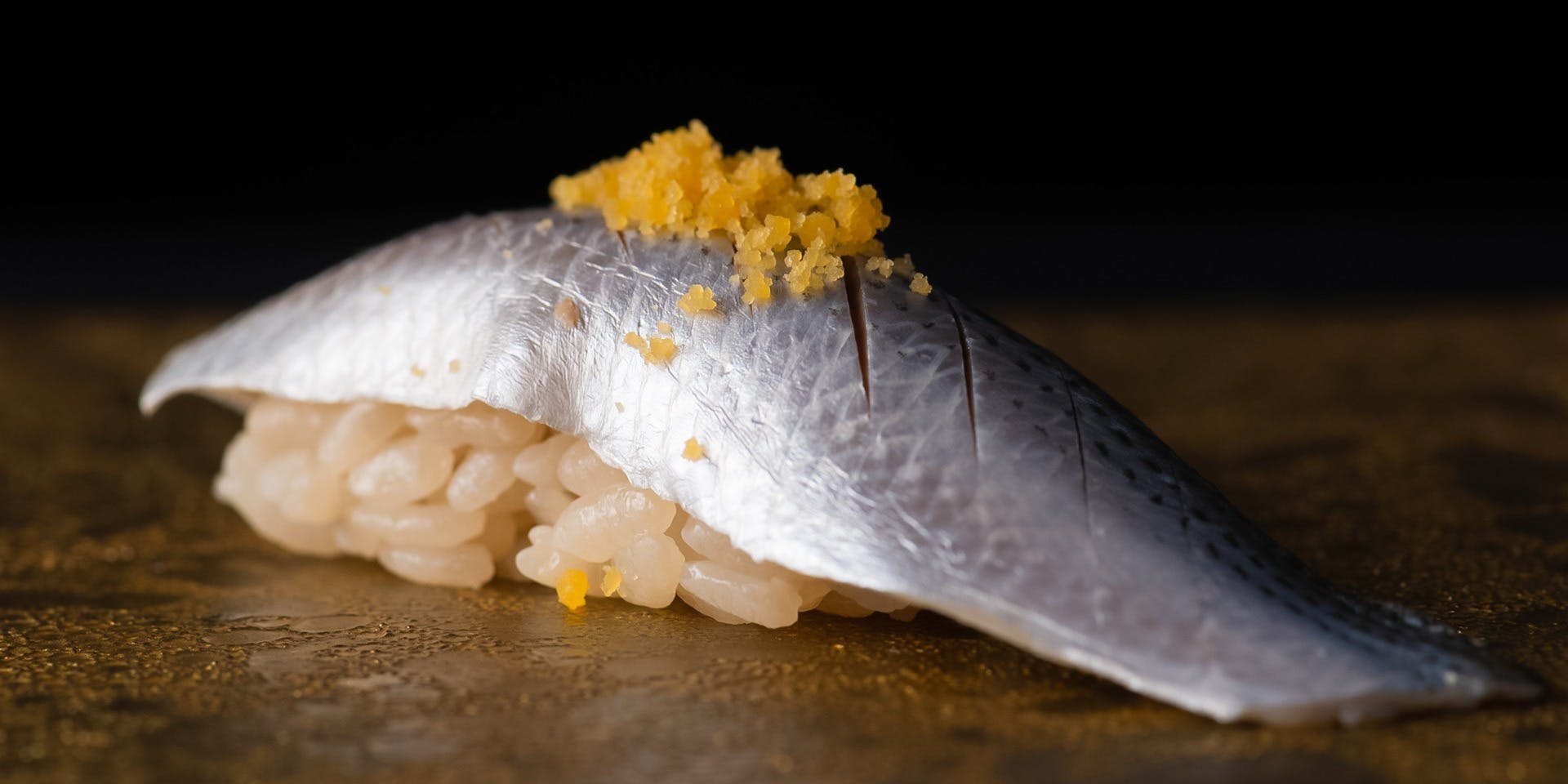 鮨 囃子（HAYASHI）