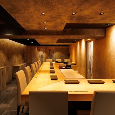 銀座に佇む和モダン空間