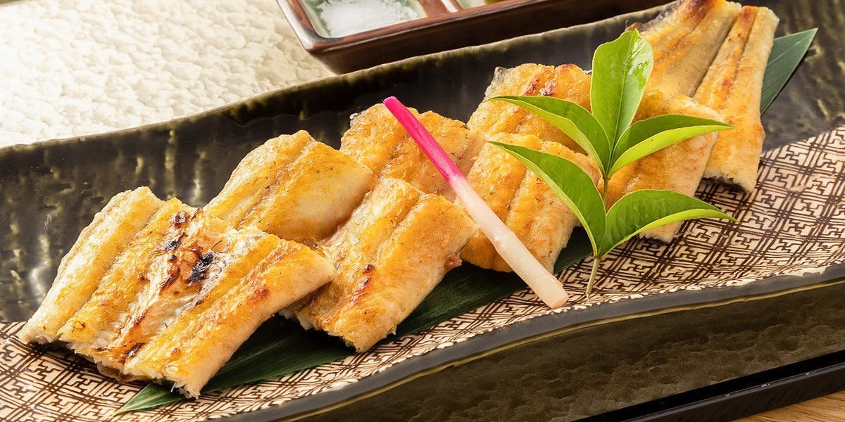 炭焼きうなぎ・かしわ 登河 池下店