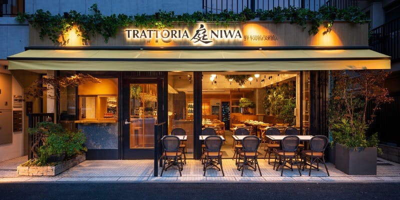 イチゴ大好きプリティウーマンコース＋乾杯イチゴのスパークリングワイン付