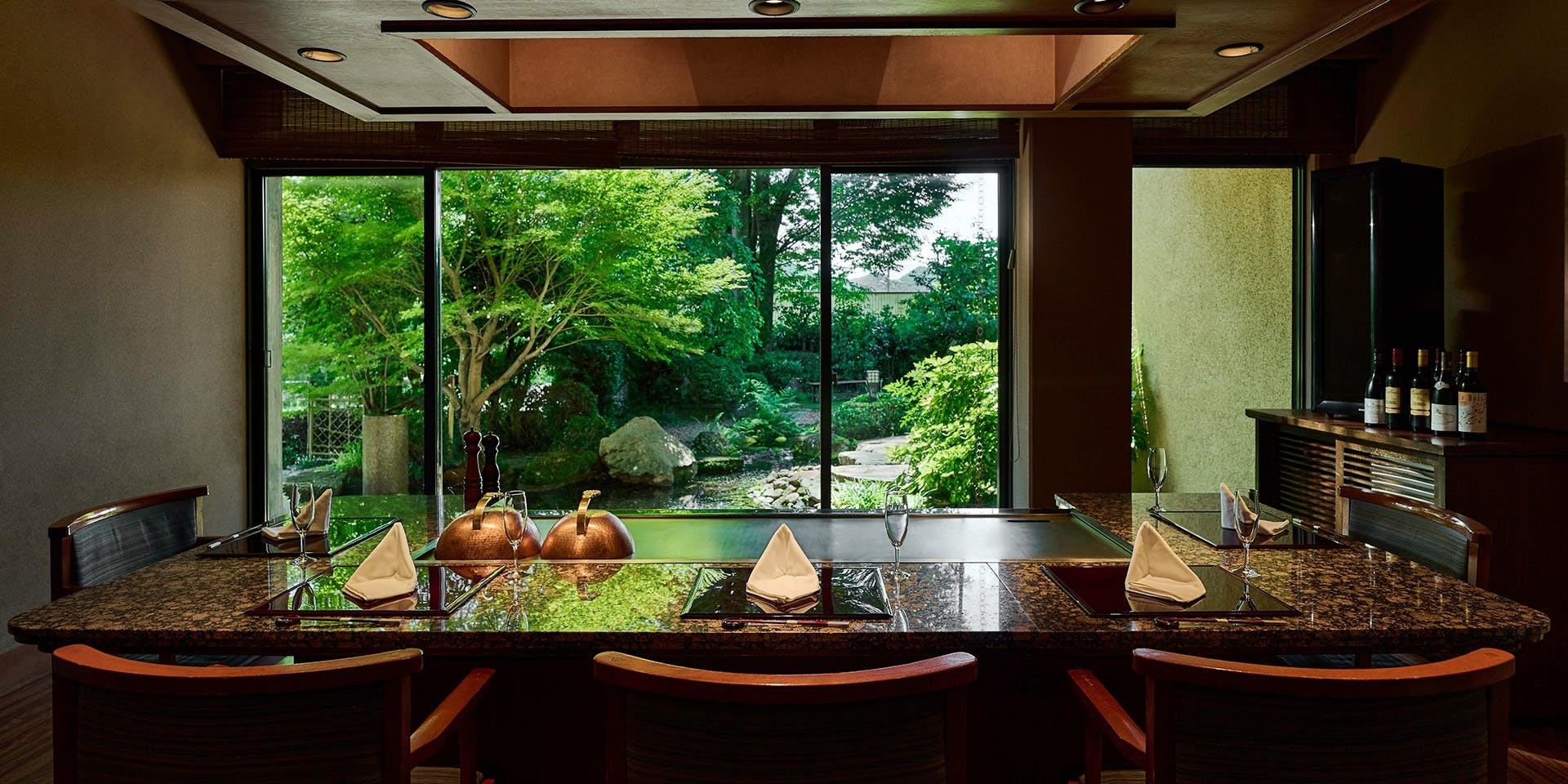 囲炉裏と日本料理 松風庵（ショウフウアン）