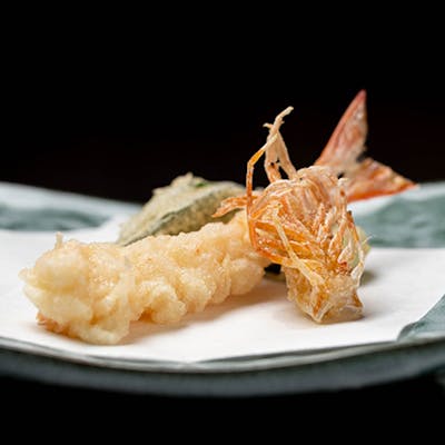 巧緻を極めた、芸術品のようなつまみの数々