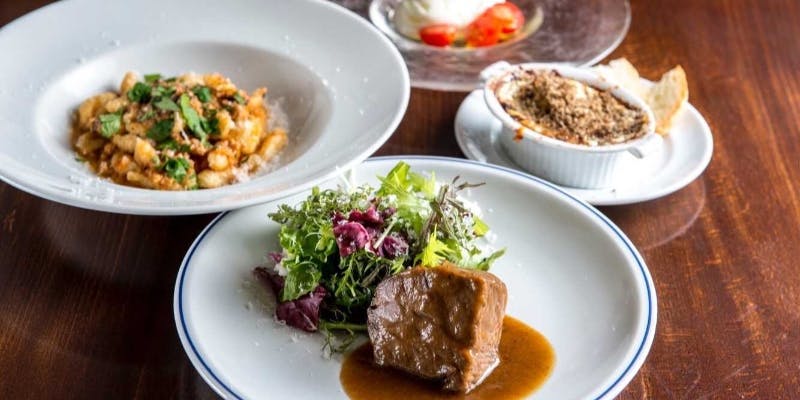 【CASUAL Lunch】食前食後ドリンク付　ショートパスタや選べるメインなど全5皿＋乾杯スパークリング