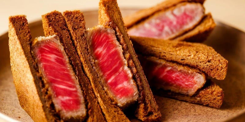 10月1日～　個室確約【姉妹店 銀座ちかみつ焼肉百名店2025受賞記念コース】