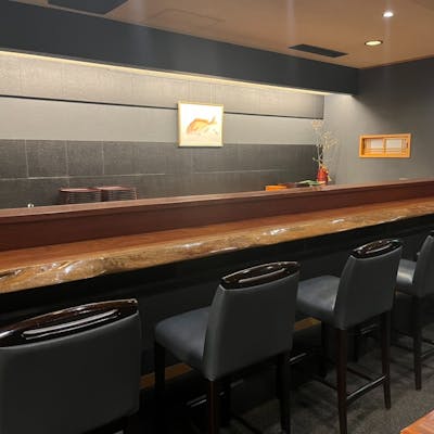 落ち着いた雰囲気の店内