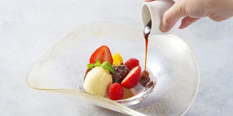 【発酵あんこのウェルネスあんみつ】 季節の味覚を栄養豊富な発酵あんこのデザート＋厳選紅茶orコーヒー