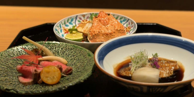 【雪椿コース】記念日・お顔合わせに＋乾杯1ドリンク＋食後のカフェ1付き