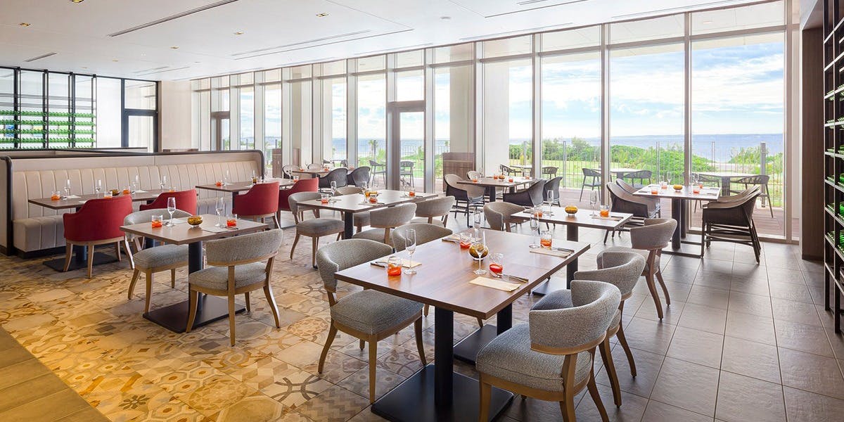 セマーレ／ヒルトン沖縄瀬底リゾート - 画像1