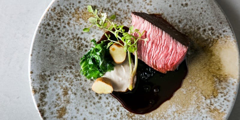 鉄板焼き北野坂 厳選黒毛和牛＆鮑 deluxe lunch course＋乾杯シャンパーニュ