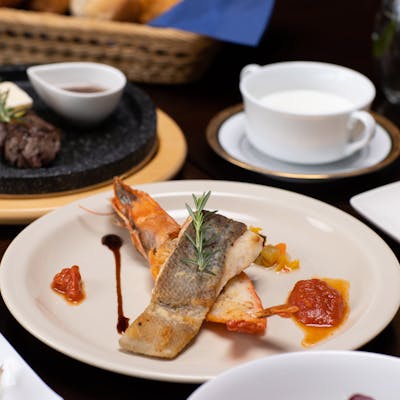 厳選食材を使ったグリル料理