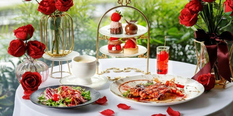 【ストロベリー＆ショコラ】ミニアフタヌーンティー付き×ランチコース×TWGカフェフリー 