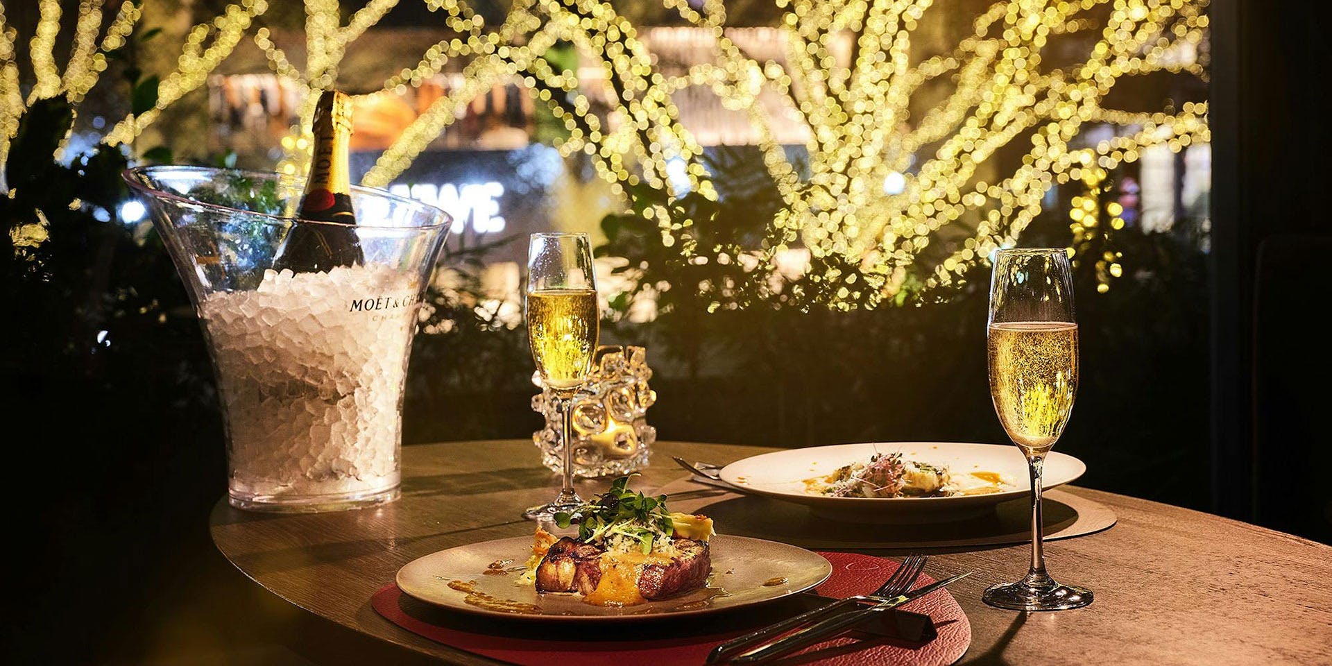 TAVERN by the green／ザ ストリングス 表参道 2F 【昼飲み！Happy