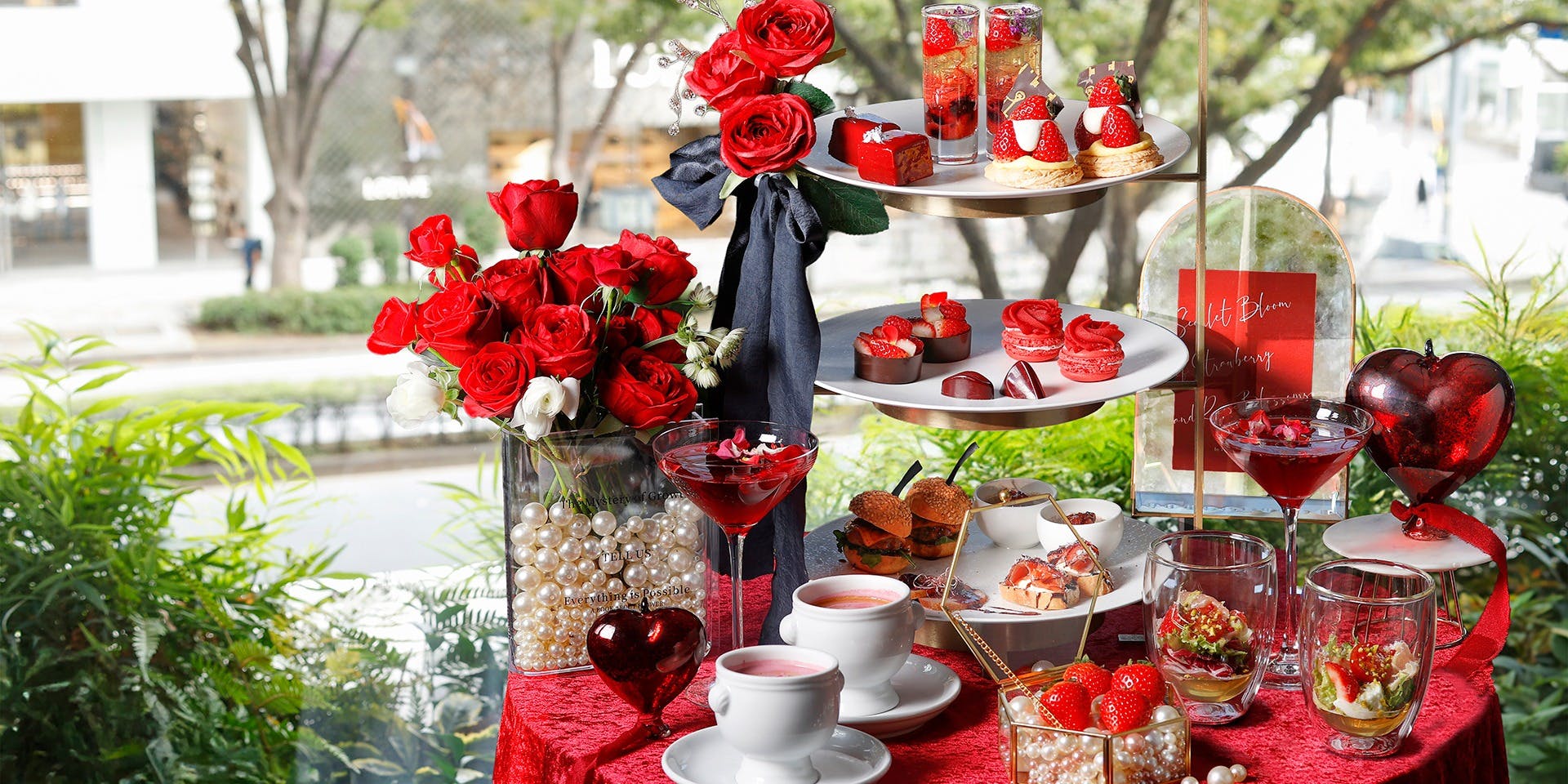 タバーン・バイ ザ グリーン (TAVERN by the green) - ザ ストリングス