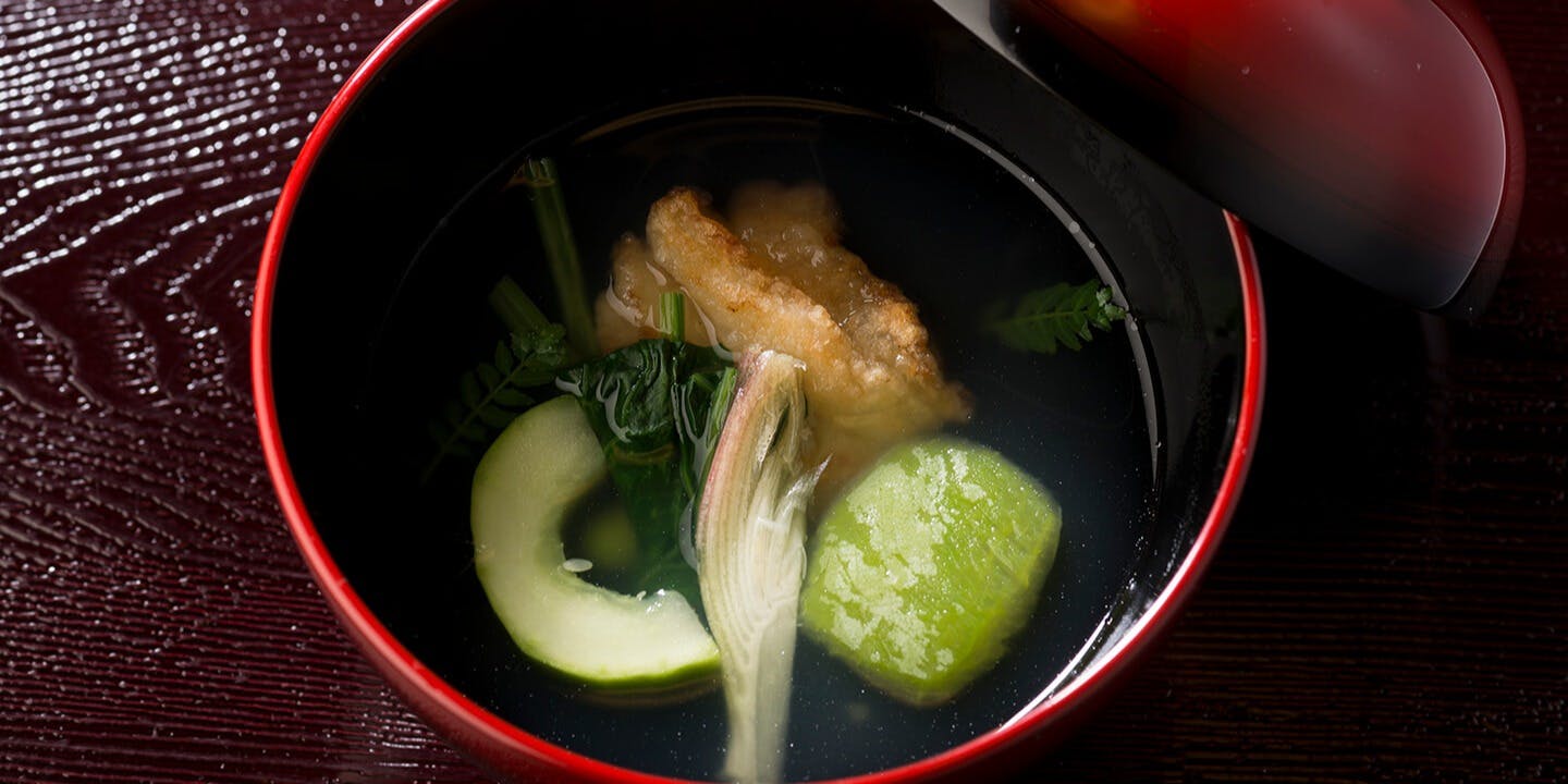 鮨 割烹 駒（すし・かっぽう・こま）