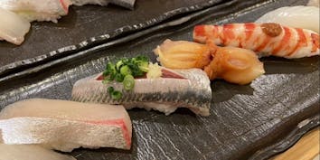 【おまかせにぎり鮨～藤～】旬のネタを使用したコース - 鮨 割烹 駒