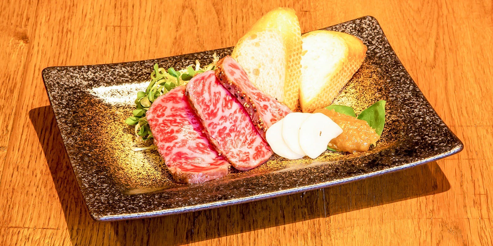 Front du CHATON（フロンドゥシャトン）