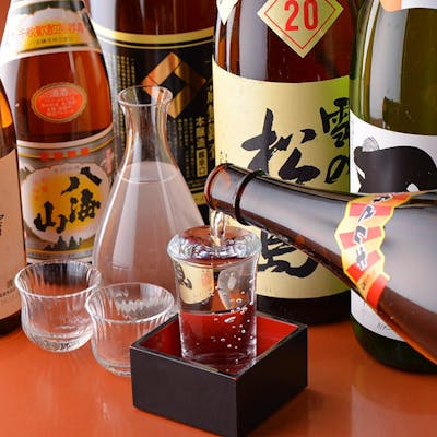 全国から取り寄せたこだわりの日本酒