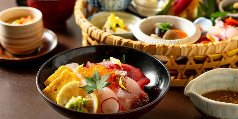 【ランチ限定】「華かご“海鮮丼”御膳」
