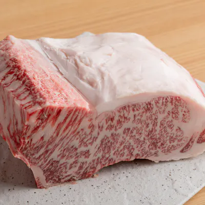 和牛は未経産の雌牛のみを使用