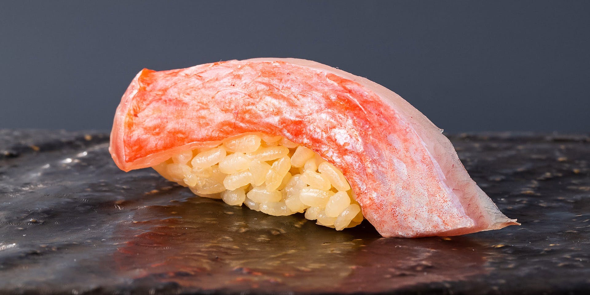 新宿 鮨 よこ田