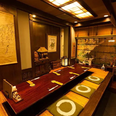 温かな雰囲気の店内
