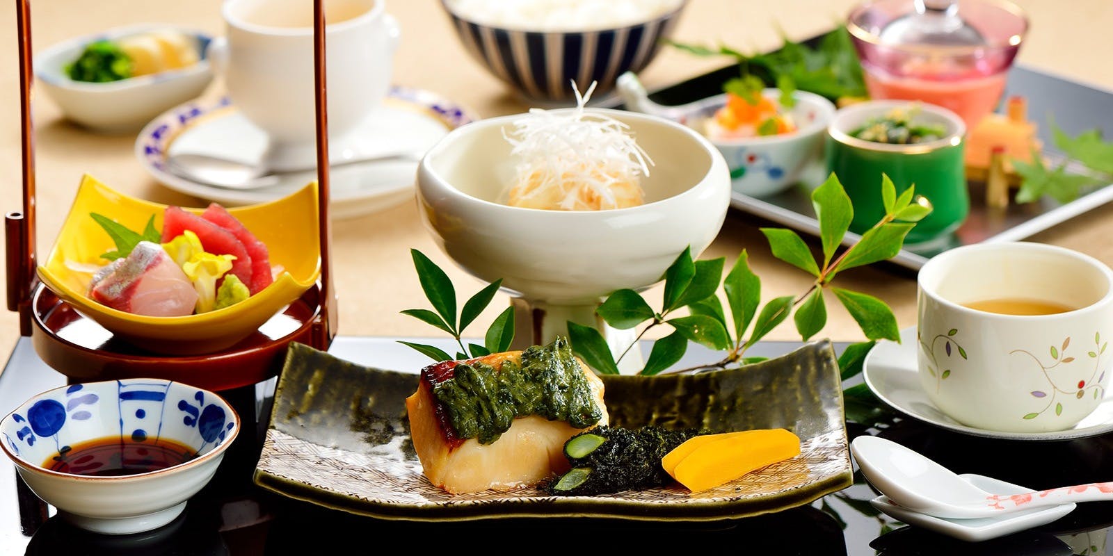 なだ万 雅殿（ナダマンガーデン）