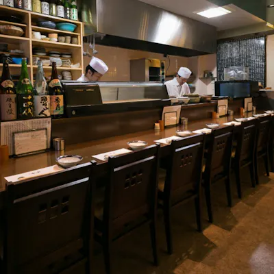 落ち着いた雰囲気の店内