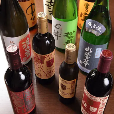 豊富に取りそろえる厳選ドリンク類