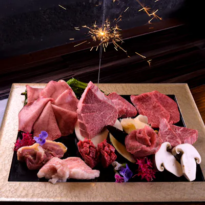 食肉マイスターが認める唯一無二の極上肉『飛鳥座牛』