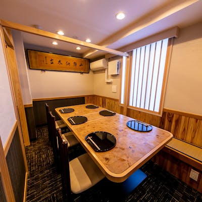 落ち着いた雰囲気の和空間