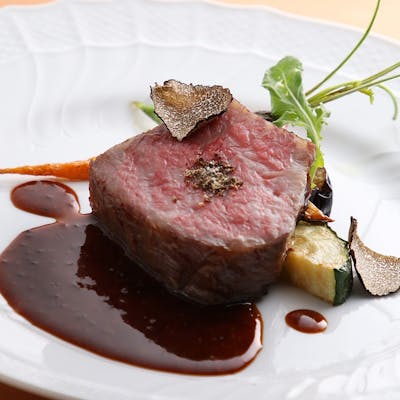 シェフこだわりの食材を活かしたコース料理