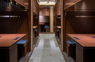 博多水炊き・鶏すき鍋 西新初喜 プラリバ店