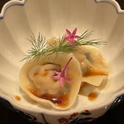 季節や日ごとによって変化する絶品水餃子