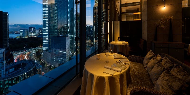 イブニングハイティー　選べるメイン＋シャンパン含むソムリエ厳選ワイン3種（1日10名様限定）