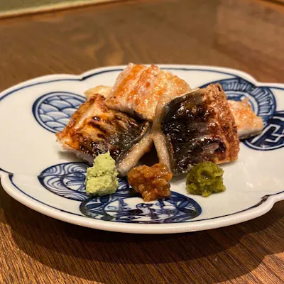 お客様の目の前で焼き上げる鰻