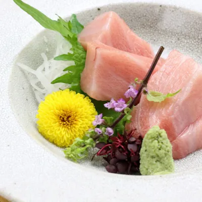 四季折々の旬な食材と厳選鮮魚で織り成す和食