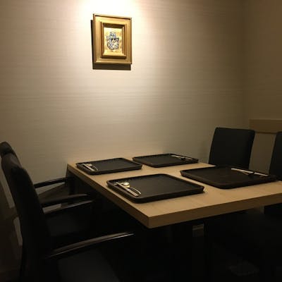 落ち着いた雰囲気の店内