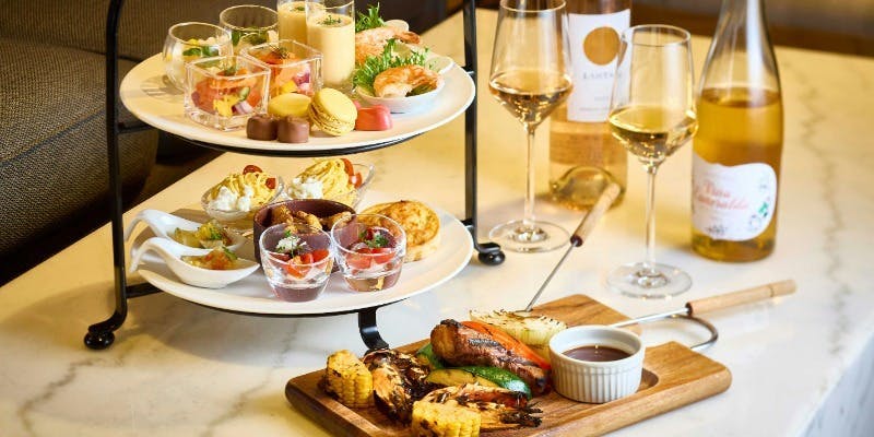 THE LOUNGE�^�R�[�g���[�h�E�o�C�E�}���I�b�g���É�