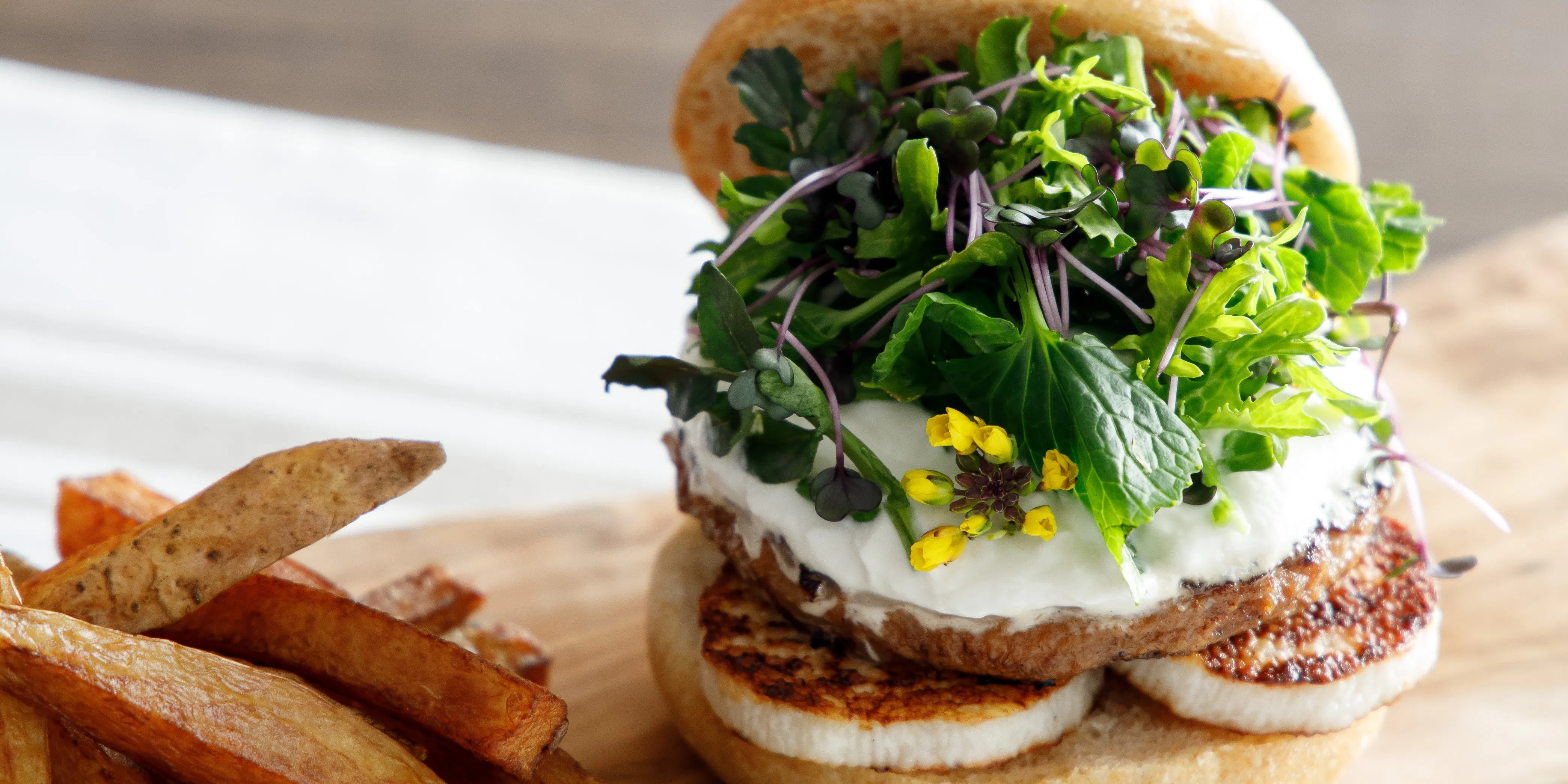 ランチ ア ターブル ア ターブル キュウカルイザワキキョウキュリオコレクションバイヒルトン 旧軽井沢kikyoキュリオ コレクションbyヒルトン オールデイ ダイニング 一休 Comレストラン