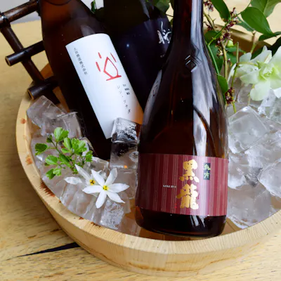 全国各地の日本酒を、こだわりのラインナップで常時13~20種類ご用意。