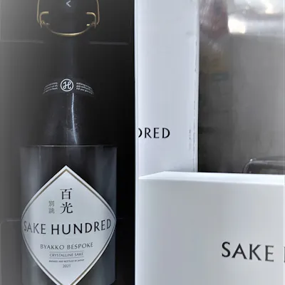料理と共にお酒を楽しむ
