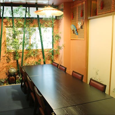 大小様々な個室空間