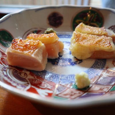 肥後のうまか赤鶏を使用