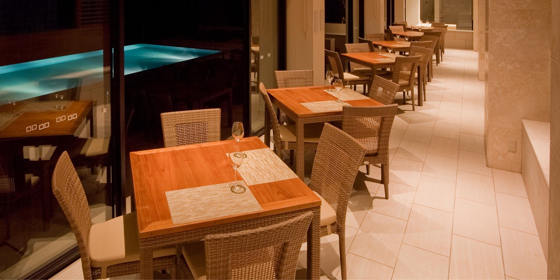 記念日におすすめのレストラン・OCEAN DINING 風庭／琉球温泉 瀬長島ホテルの写真1