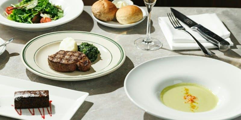 �x���W���~���X�e�[�L�n�E�X�����K�[�f���e���X�I���䒬 (BENJAMIN STEAK HOUSE KIOICHO)