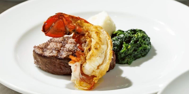 �x���W���~���X�e�[�L�n�E�X�����K�[�f���e���X�I���䒬 (BENJAMIN STEAK HOUSE KIOICHO)