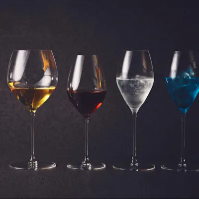 「お酒を嗜む方とそうでない方が対等な世界へ」