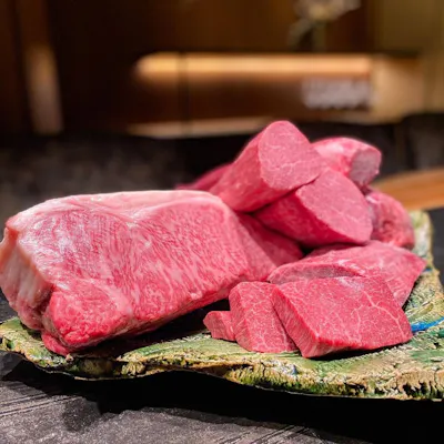 長期肥育した完熟近江牛 焼き師が振る舞う上質な焼肉を堪能