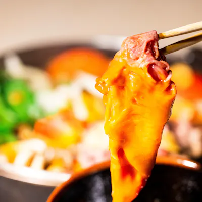 すき焼きもしゃぶしゃぶも贅沢に味わえる食べ比べコース