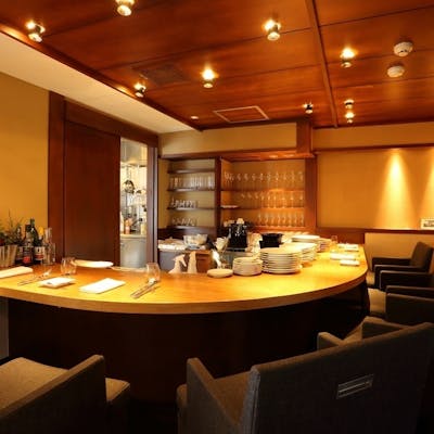 サービスをシンプルにして、レストランの味を身近に